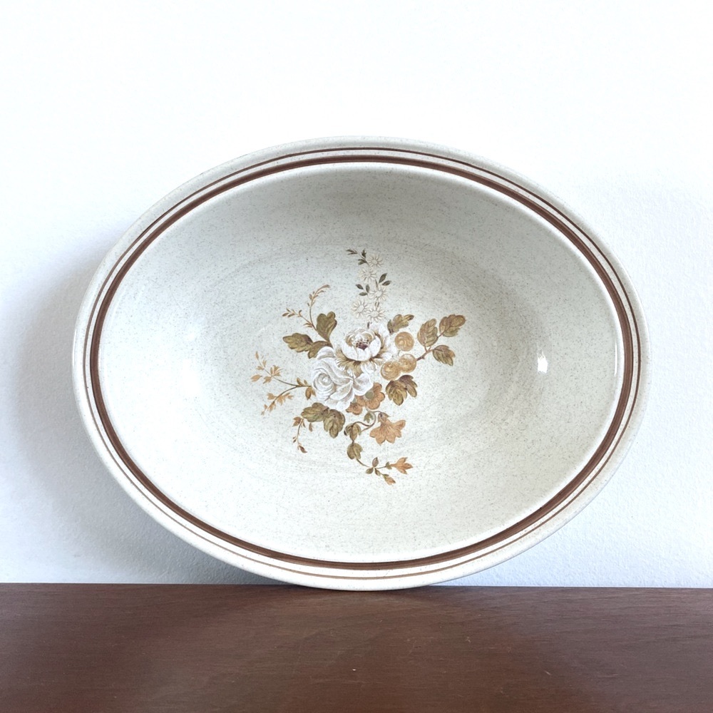 70’s Vintage Royal Doulton Serving Bowl - Ravel - 10”